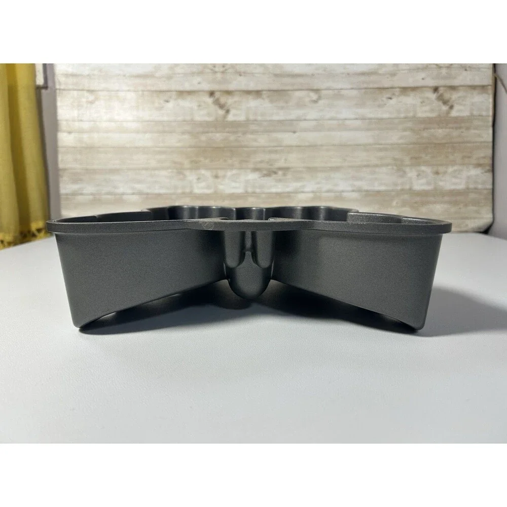 Nordic Ware Butterfly Cast Aluminum Cake Pan - 9 Cup Mold - Non-Stick Bakeware